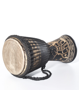 DJEMBE schwarz geschnitzt H60 x dm30cm doppelt bespannt