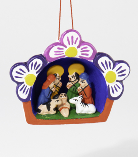 ANHÄNGER Weihnachtskrippe Blumenkranz 7,5x6xT,5cm