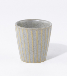 BECHER gerillt grau 5,5xh6cm