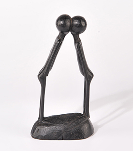 KÜSSENDES PAAR  Mpingoholz ca.10xH22cm