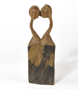 KÜSSENDES PAAR, Feuerholz (Mkongoholz) ca 8xH25cm