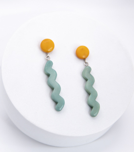 OHRRINGE Zig Zag Tagua L 5,5cm