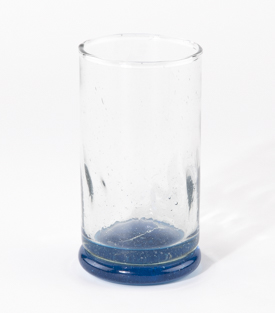 TRINKGLAS türkiser Boden mundgeblasen, dm7xh13cm