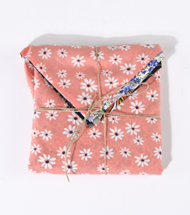 GESCHENKTUCH SET Blümchen 4 Tücher 48x48cm