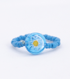 FINGERRING Gutka Glas blau auf Gummiband one-size