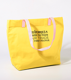 TASCHE Be the change gelb BW/Fischfuttersäcke 42x13xH34cm