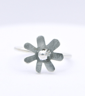 FINGERRING Margerite Messing matt silbern one-size