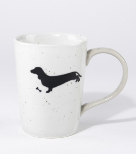 TASSE Dackel hoch handbemalt 9xh12cm