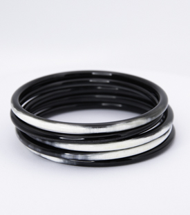 ARMREIFEN 5er Set schwarz weiß Horn dm 6,5cm