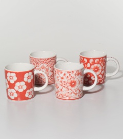 4 TASSEN, rot bemalt sortiert 4 Designs, 8,5xH9,5cm