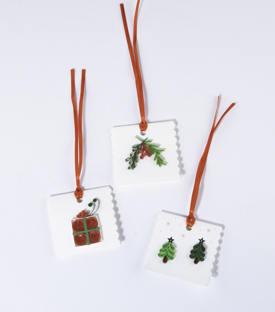GESCHENKSANHÄNGER 3 Stück Weihnachten Papierdekor 6x6cm