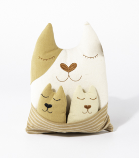 STOFFTIER Katze mit Babies BW bestickt 15x20cm