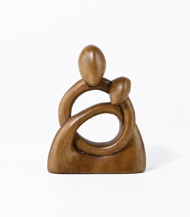FIGUR Umarmung  Suarholz 10xH12cm