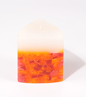 KERZE Dreieck weiß rot orange 7xH8cm